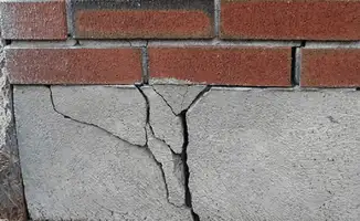 Concrete foundation with serious structural damage in Orlando, FL